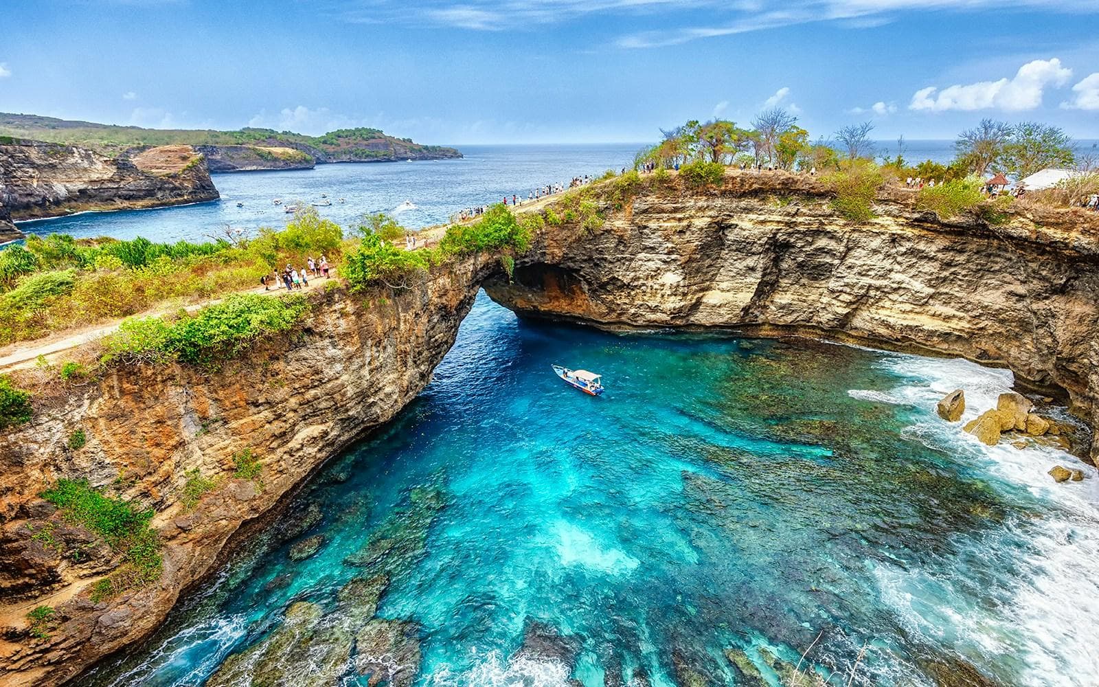 Panoramic view of Nusa Penida coastline combining west and east highlights — photo 3
